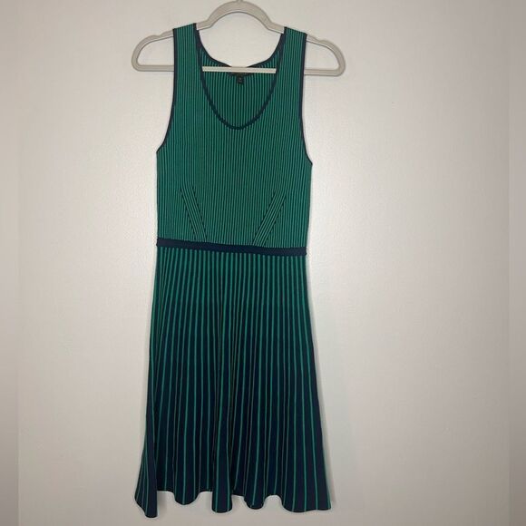 Banana Republic Knit Stripe Dress - Picture 3 of 5